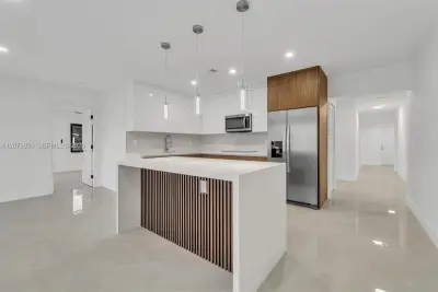 15770 NW 18th Pl, Miami Gardens: photo 1 of 43