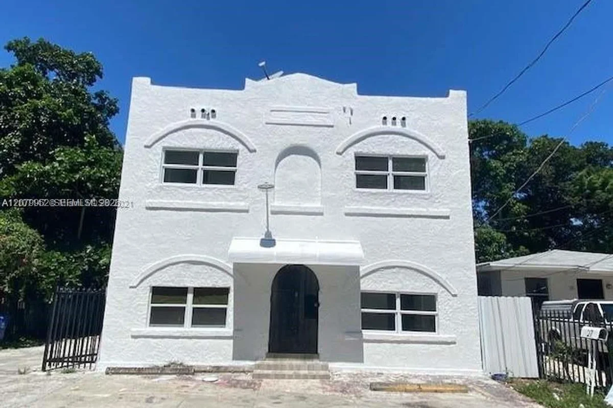 27 NE 60th Ter, Miami: photo 1 of 43