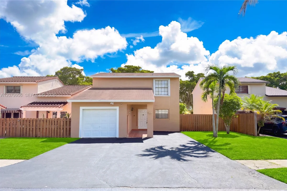 10615 SW 147th Ct, Miami: photo 1 of 28
