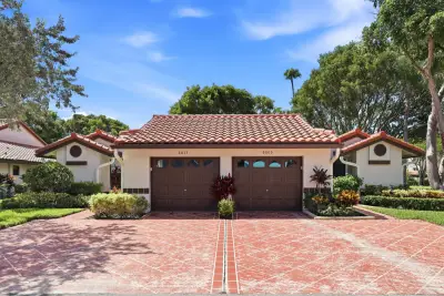 6013 Sunny Pointe Cir, Delray Beach: photo 1 of 49