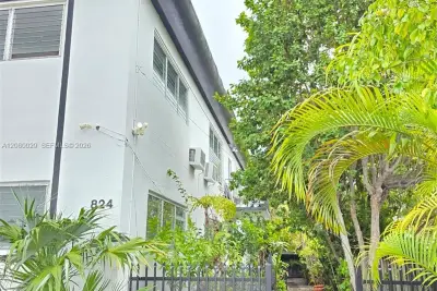 824 82nd St #1, Miami Beach: photo 1 of 23