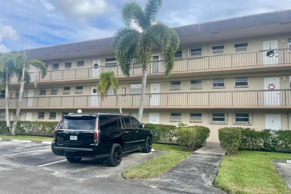 1801 NW 75th Ave #211, Plantation: photo 1 of 41