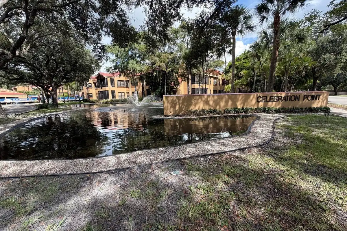 15535 N Miami Lakeway N #107, Miami Lakes: photo 1 of 50