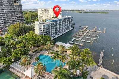 770 NE 69th St #2B, Miami: photo 1 of 34