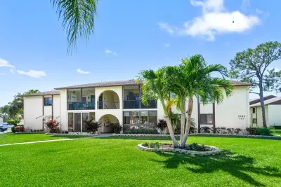 3589 La Aires Ct #A-2, Lake Worth: photo 1 of 30