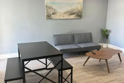 906 N Riverside Dr #1-9, Pompano Beach: photo 1 of 19