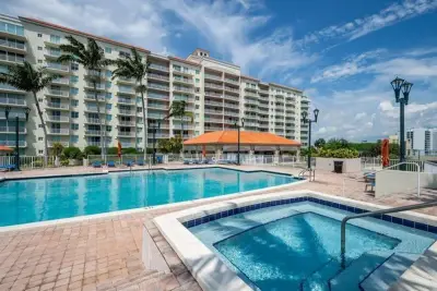 3020 NE 32nd Ave #910, Fort Lauderdale: photo 1 of 22