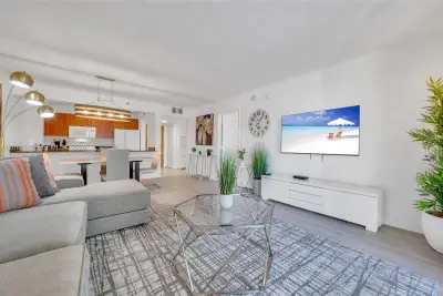 1200 Brickell Bay Dr #2904, Miami: photo 1 of 23