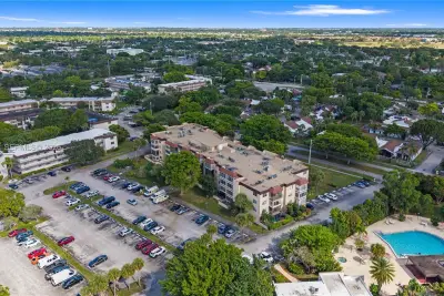 7300 NW 17th St #310, Plantation: photo 1 of 59