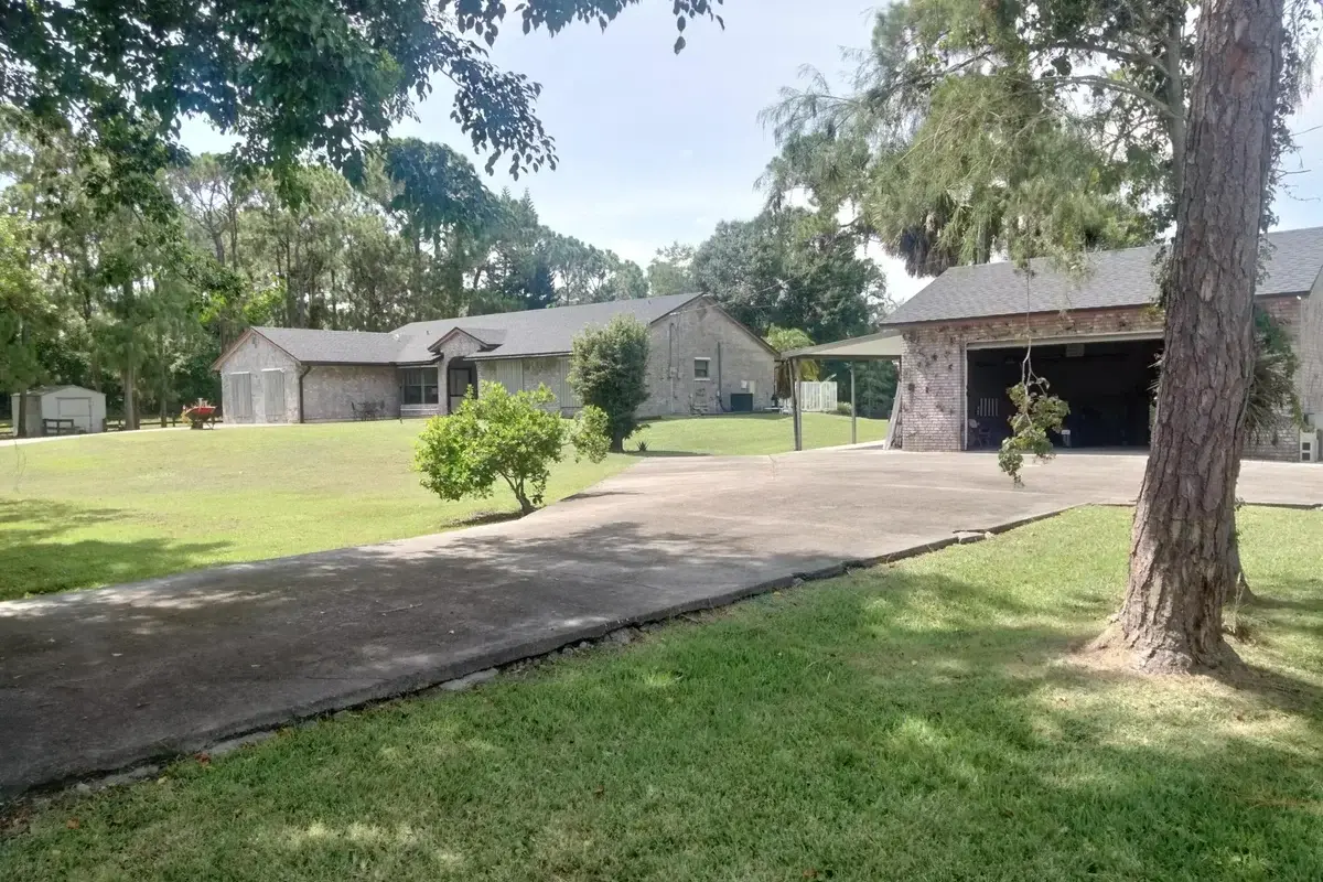 17251 35th Pl N, Loxahatchee: photo 1 of 12