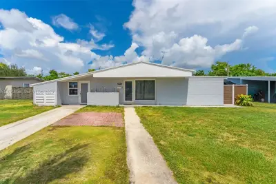 9741 Bahama Dr, Cutler Bay: photo 1 of 39