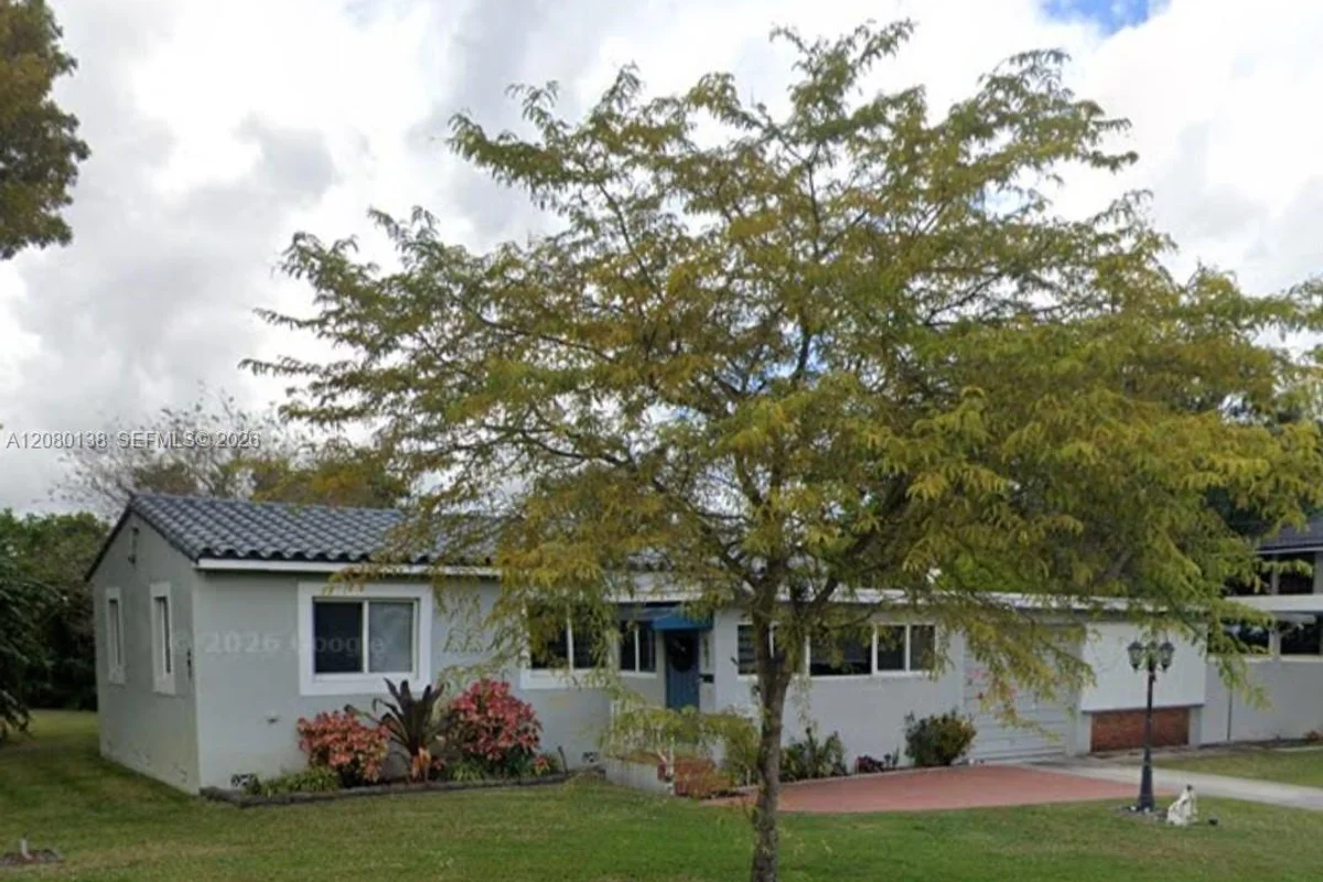 601 Oriole Ave, Miami Springs: photo 1 of 20