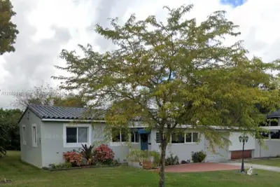 601 Oriole Ave, Miami Springs: photo 1 of 20