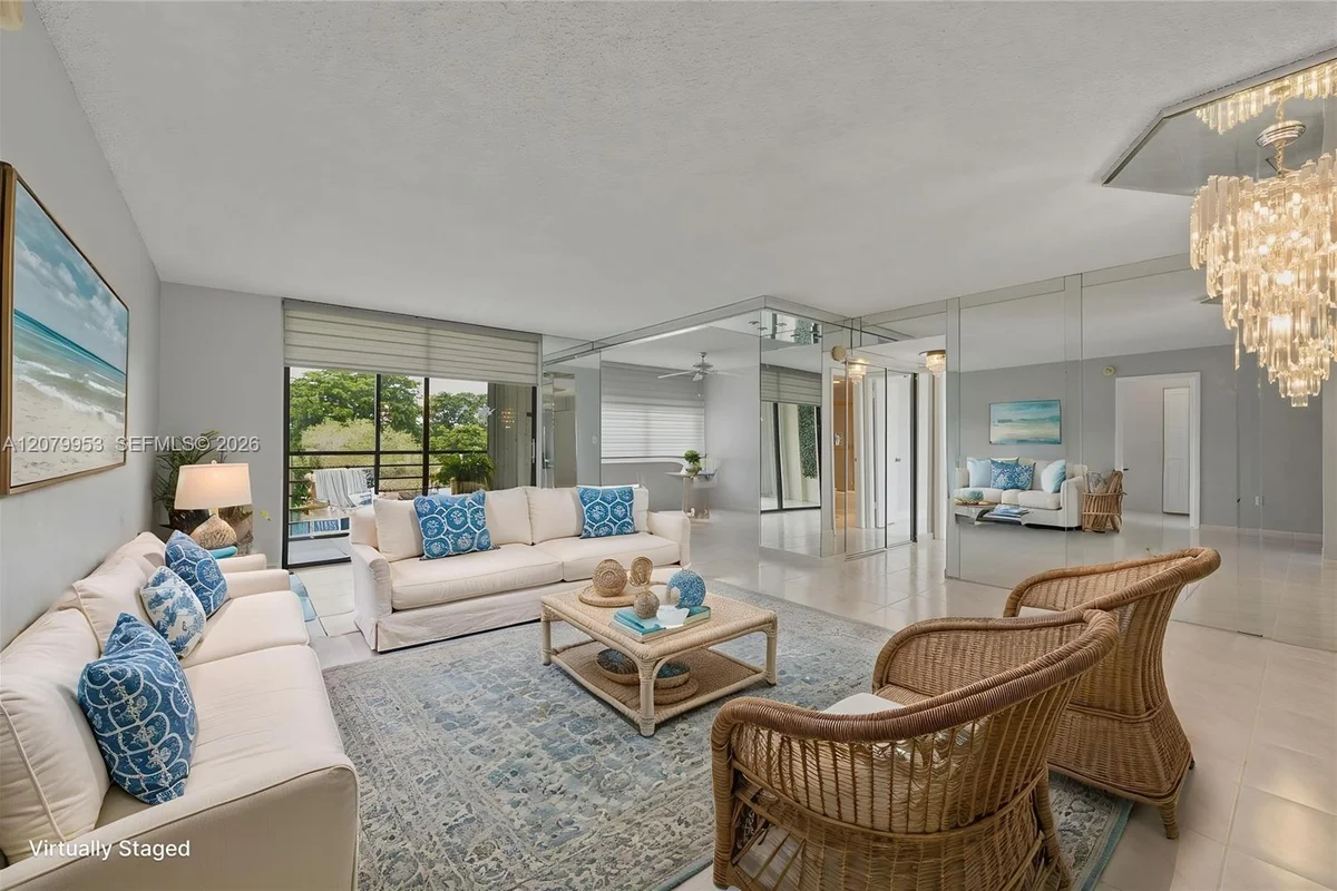 900 Saint Charles Pl #310, Pembroke Pines: photo 1 of 31