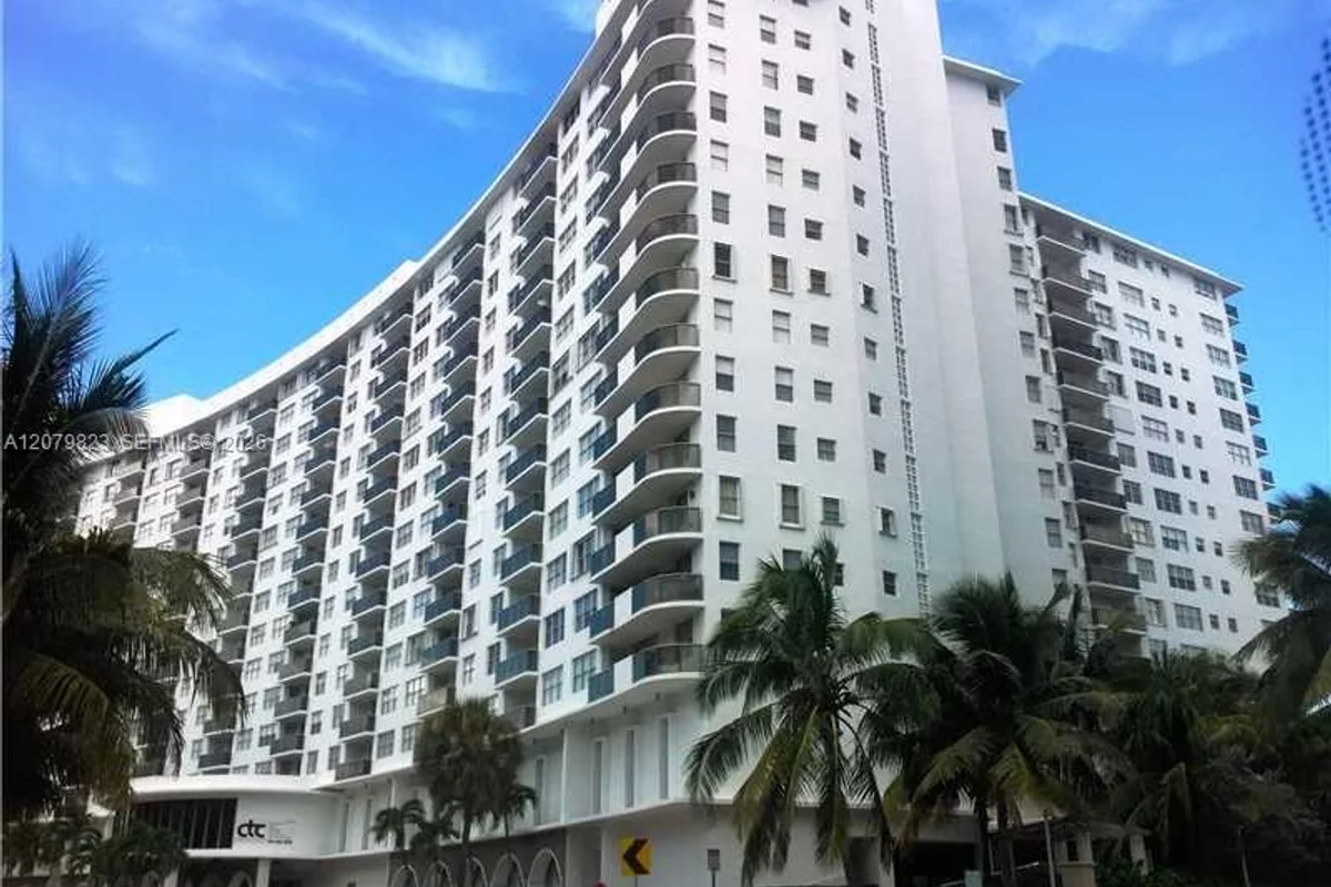 6039 Collins Ave #534, Miami Beach: photo 1 of 10