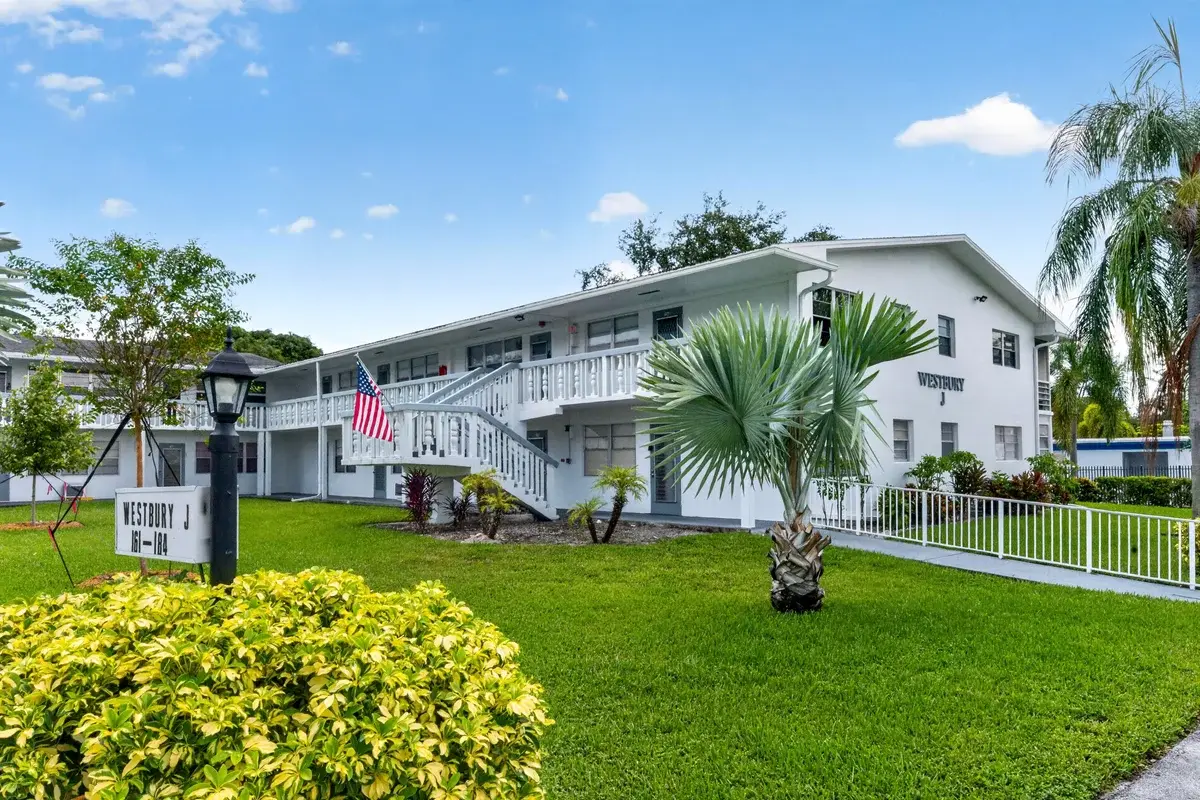 169 Westbury J, Deerfield Beach: photo 1 of 23