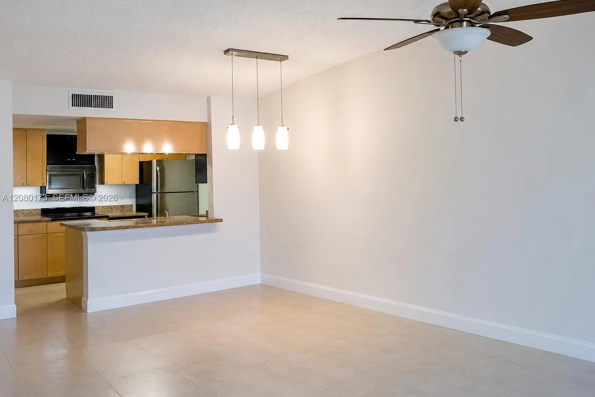 6355 La Costa Dr #M, Boca Raton: photo 1 of 9