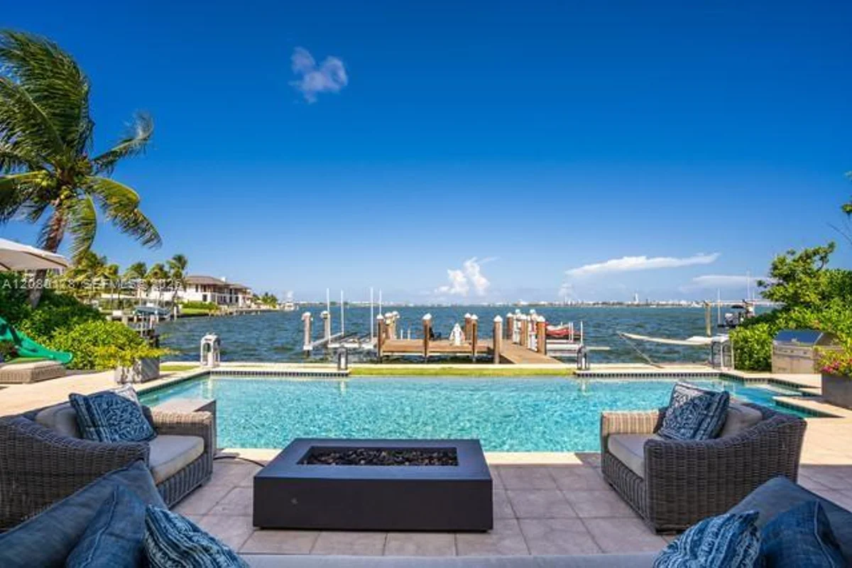 9999 NE 13th Ave, Miami Shores: photo 1 of 76