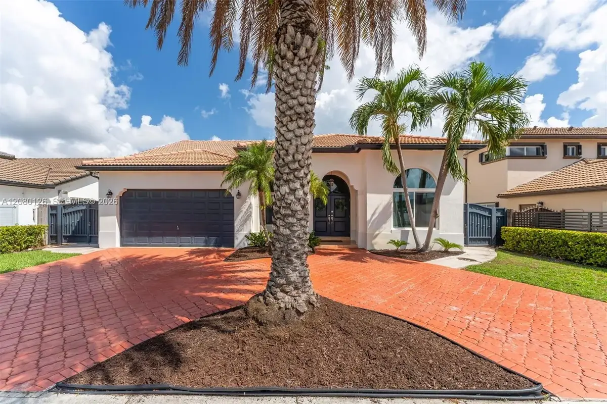 14221 SW 28th St, Miami: photo 1 of 42