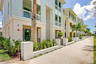 12556 Gross Pointe Dr, Palm Beach Gardens: photo 1 of 57