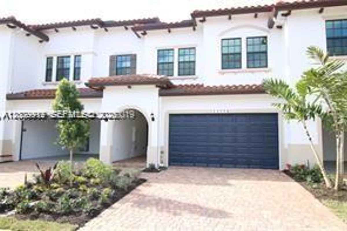 11776 SW 13th Ln, Pembroke Pines: photo 1 of 8