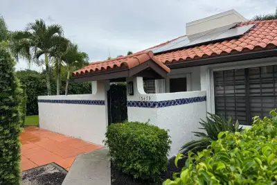 13479 Fountain View Blvd, Wellington: photo 1 of 24