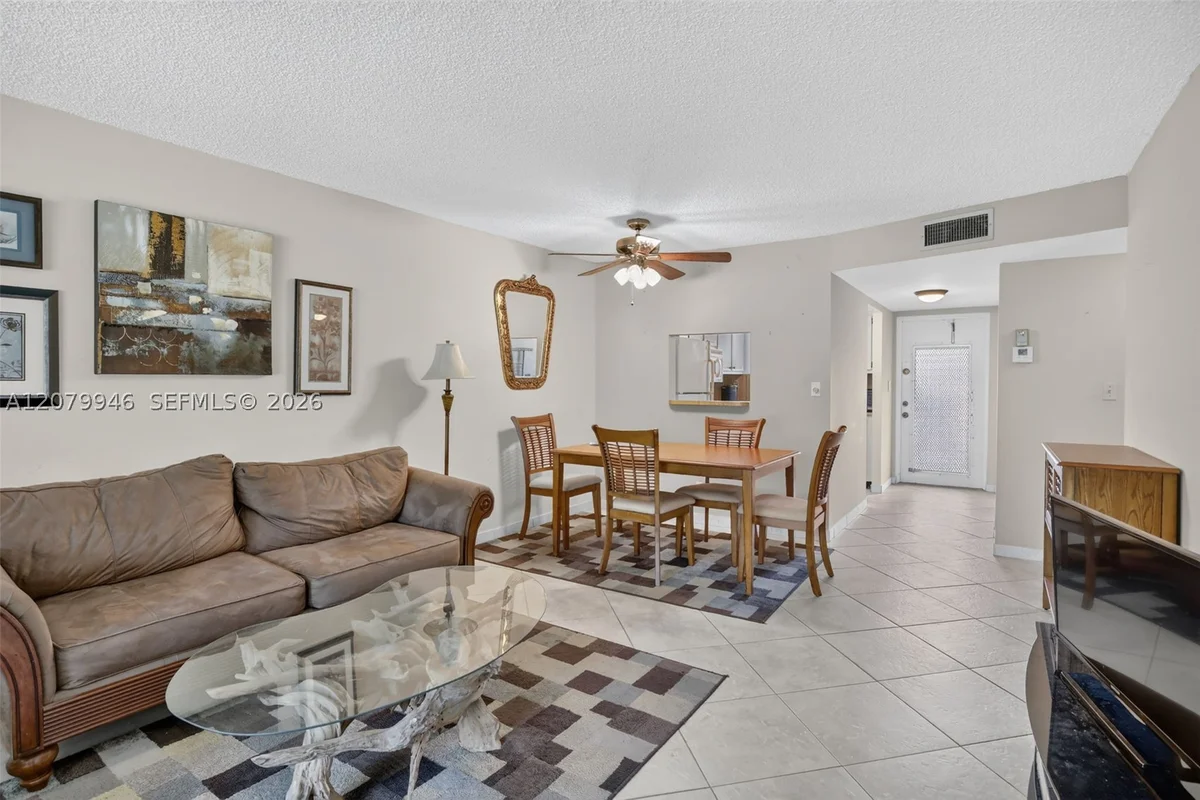 9261 Sunrise Lakes Blvd #203, Sunrise: photo 1 of 47
