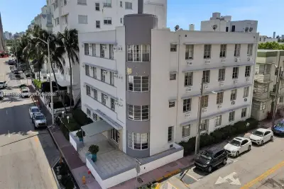 3030 Collins Ave #4B, Miami Beach: photo 1 of 22