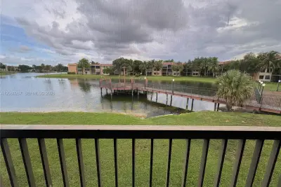 5613 Coral Lake Dr #201, Margate: photo 1 of 17