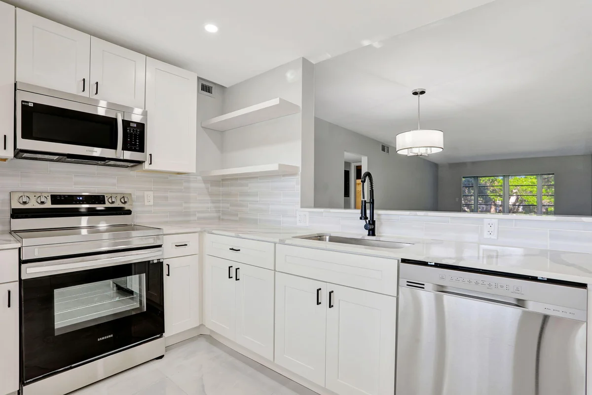 2202 Lucaya Bend #G2, Coconut Creek: photo 1 of 43