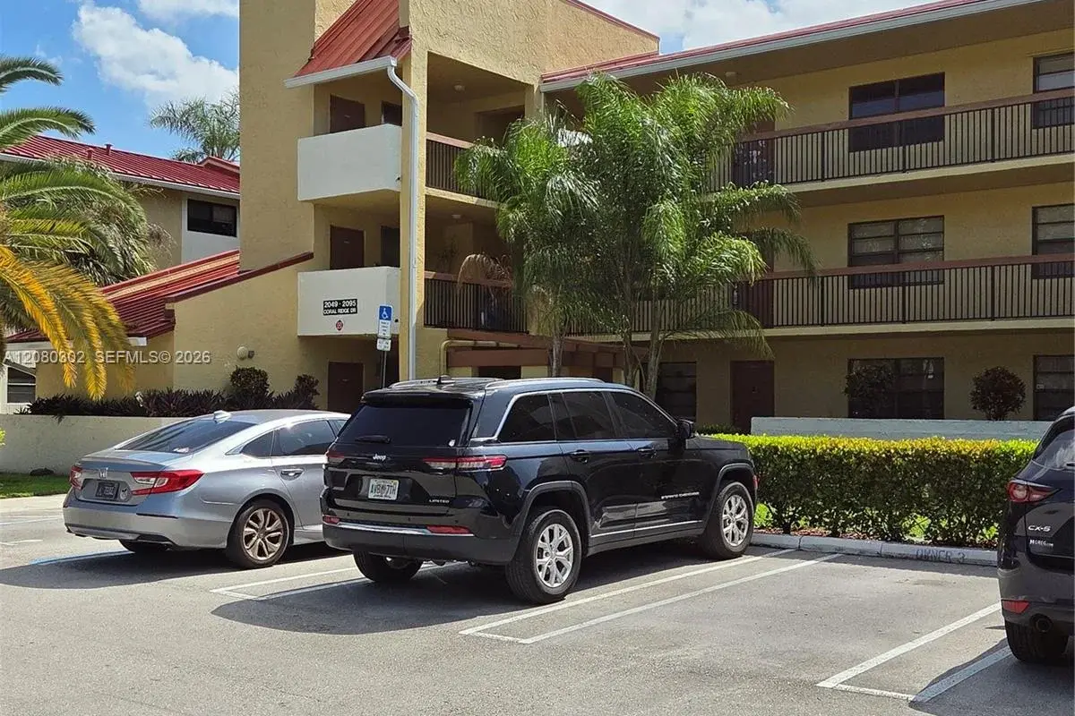 2079 Coral Ridge Dr #N208, Coral Springs: photo 1 of 17