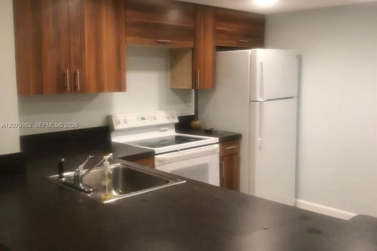 3700 N Pine Island Rd #202, Sunrise: photo 1 of 6