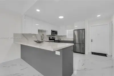 5100 SW 90th Ave #109, Cooper City: photo 1 of 48