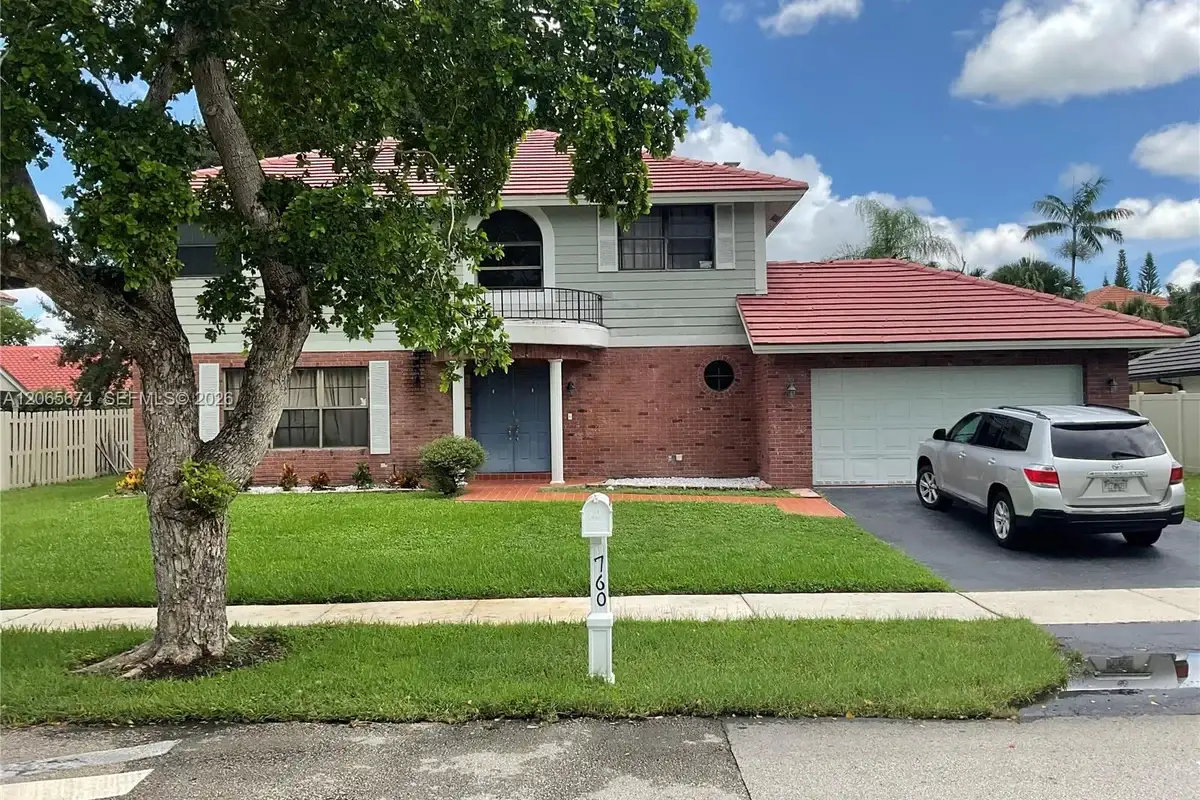 760 Blue Ridge Way, Davie: photo 1 of 20