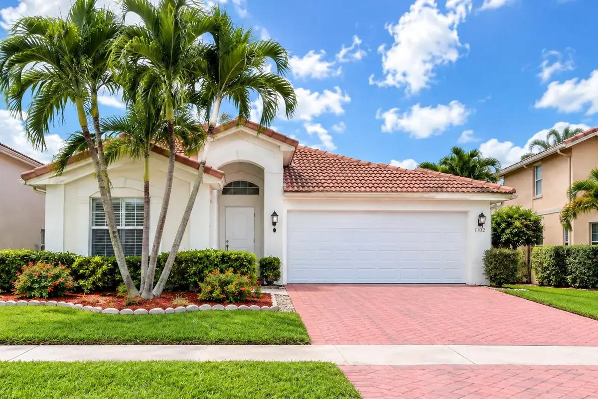 3694 Miramontes Cir, Wellington: photo 1 of 28