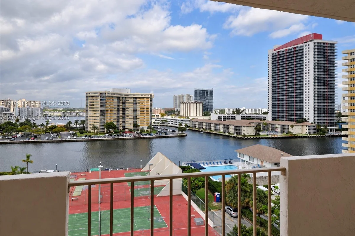1865 S Ocean Dr #9I, Hallandale Beach: photo 1 of 16