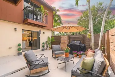 4340 Lilac St #C, Palm Beach Gardens: photo 1 of 34