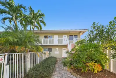 1424 Holly Heights Dr #1, Fort Lauderdale: photo 1 of 22
