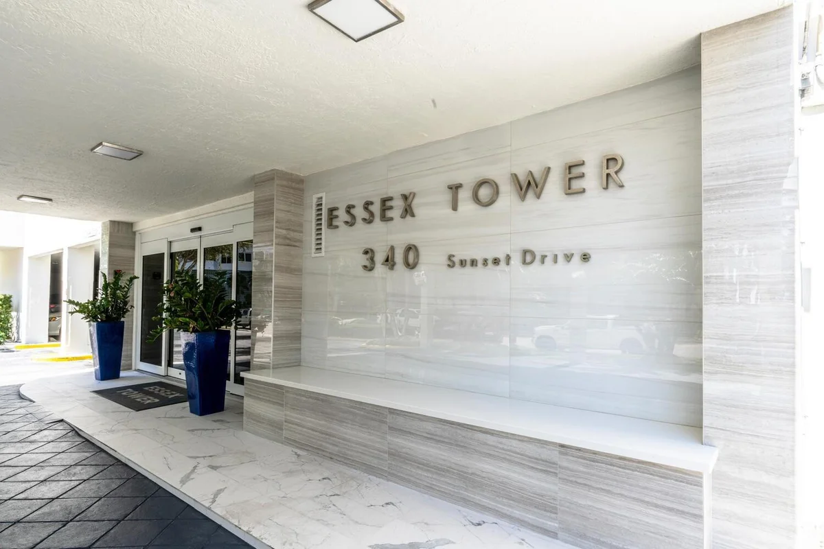340 Sunset Dr #806, Fort Lauderdale: photo 1 of 40