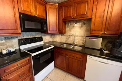7 Flanders A, Delray Beach: photo 1 of 25