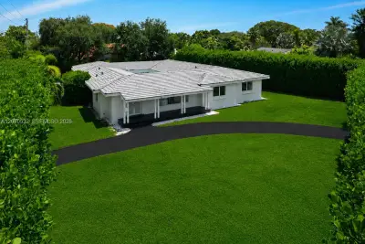4001 Monserrate St, Coral Gables: photo 1 of 40