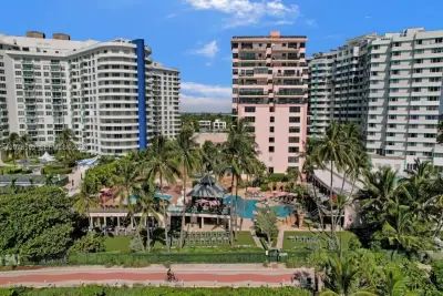 5225 Collins Ave #1516, Miami Beach: photo 1 of 32