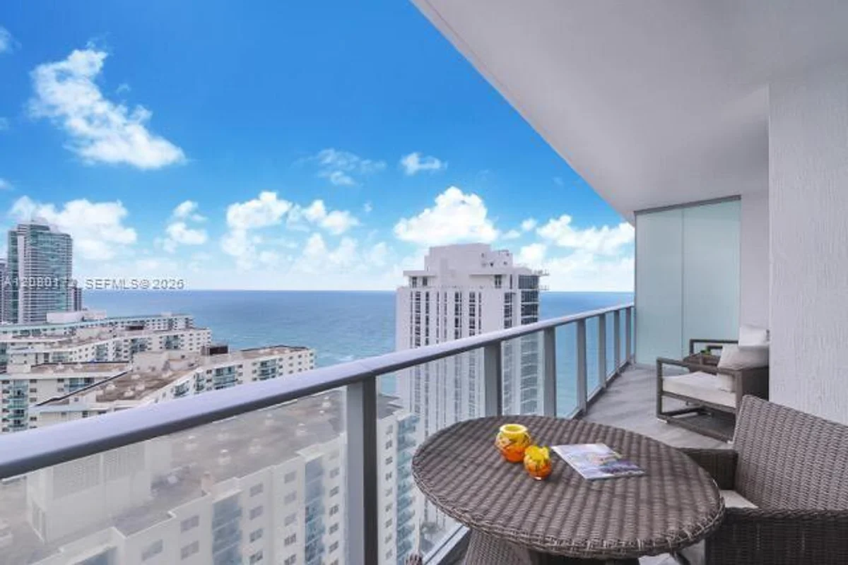 4111 S Ocean Dr #2010, Hollywood: photo 1 of 10