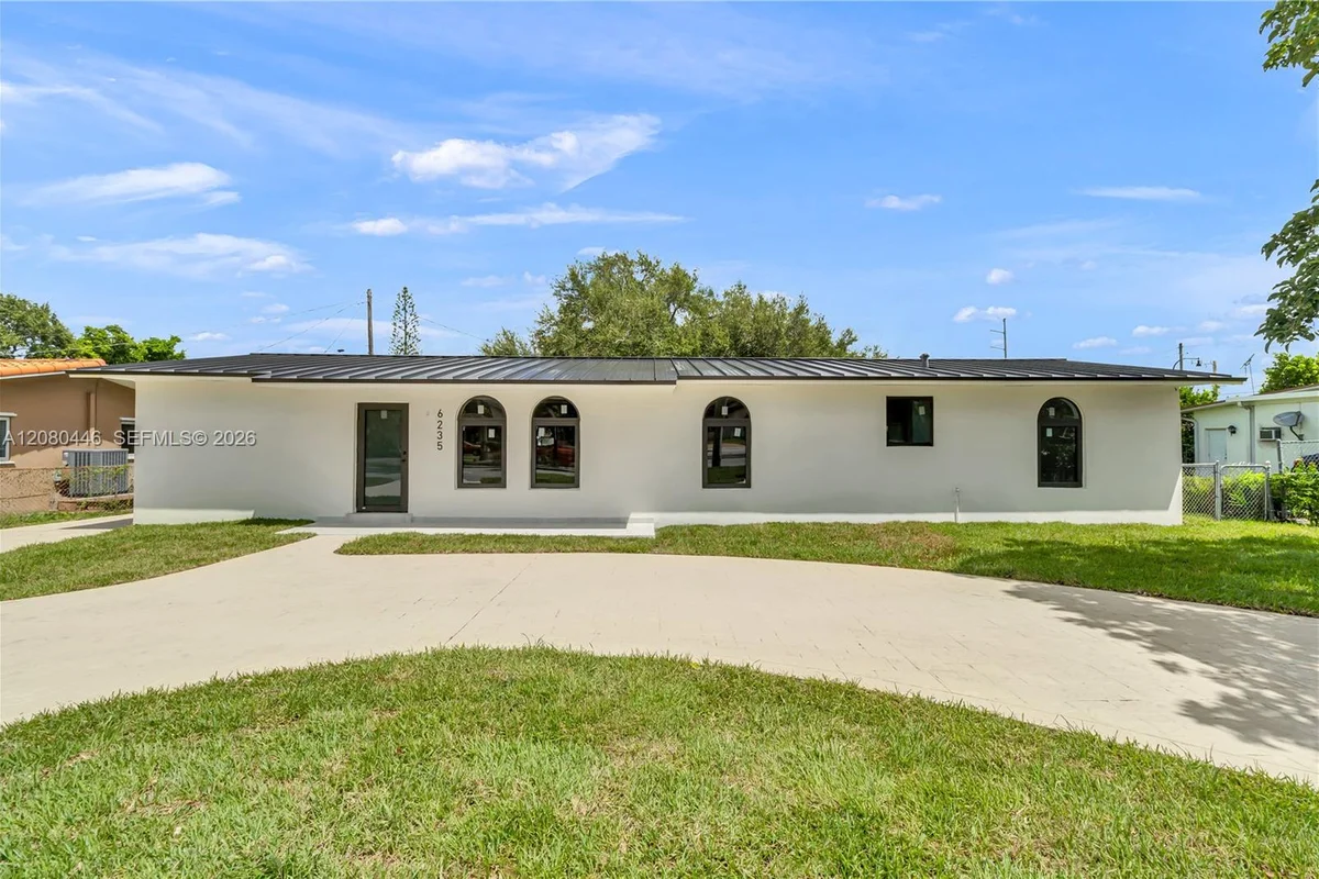 6235 SW 24th St, Miami: photo 1 of 33