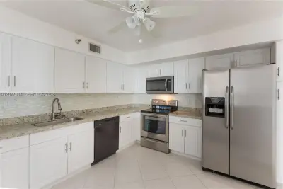 3500 Mystic Pointe Dr #2202, Aventura: photo 1 of 66
