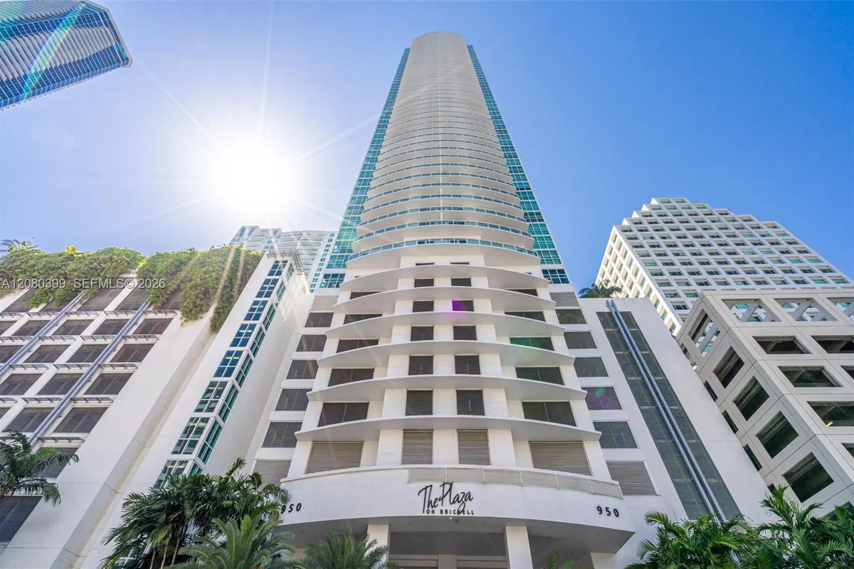 950 Brickell Bay Dr #2203, Miami: photo 1 of 17