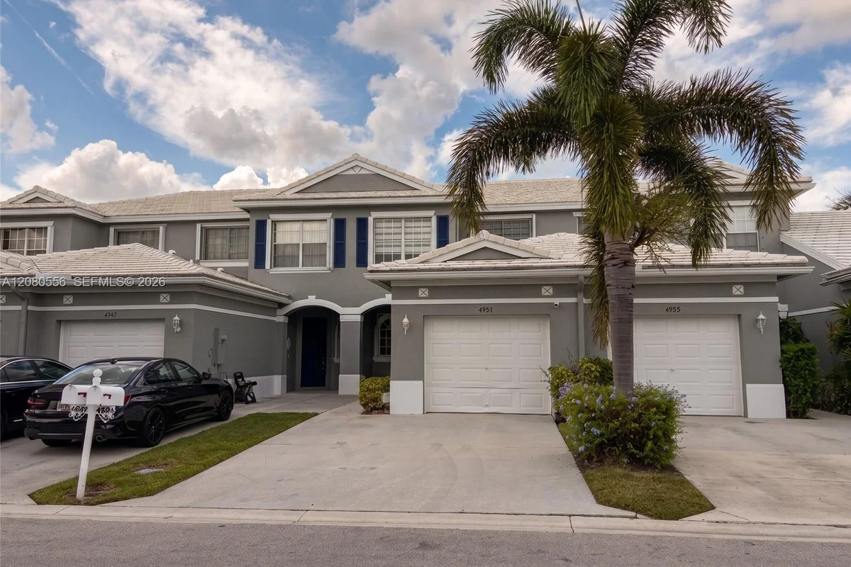 4951 Mallory St, Lake Worth: photo 1 of 27