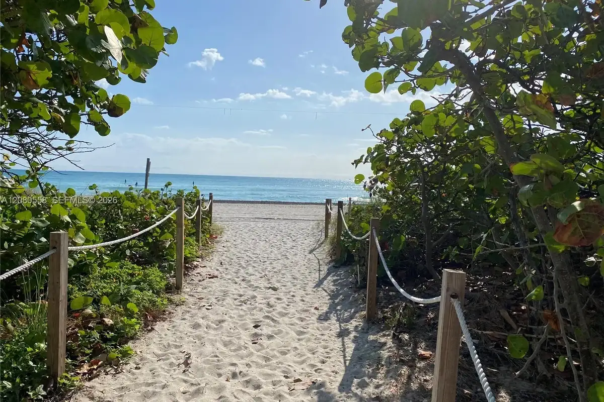 Condo in Miami Beach: photo 1 of 23