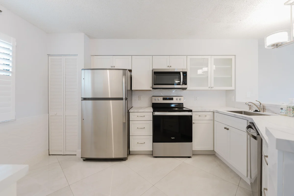 2217 Cypress Island Dr #508, Pompano Beach: photo 1 of 58