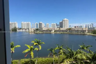 2861 Leonard Dr #F608, Aventura: photo 1 of 19
